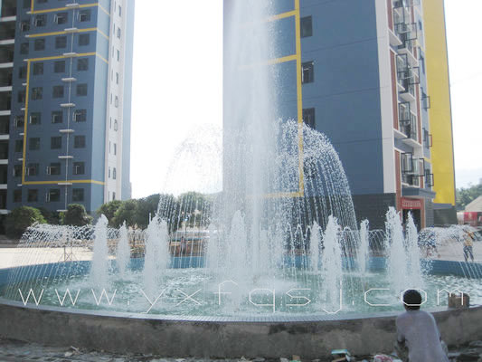 2013328102438252.jpg
